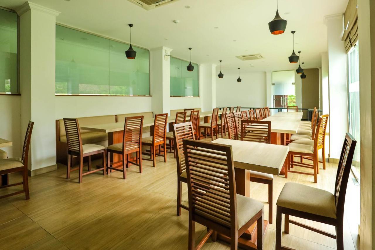 Hotel Ganthera Kandy Exterior foto